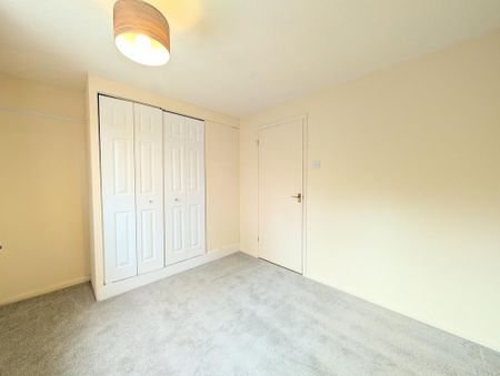 2 bedroom semi-detached house to rent - Photo 4
