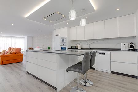 4 Bed Apartment for Rent in Torrevieja - Photo 5