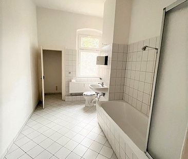 Großzügig geschnittene 2-Zimmer-Wohnung mit Einbauküche - Foto 6