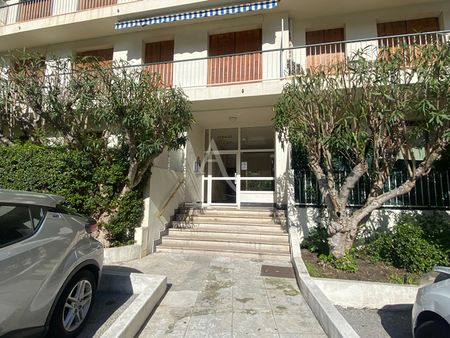 Location Appartement 2 pièces 45m² NICE 06000 - Photo 5