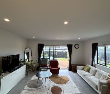 Everything You Need! - Photo 4