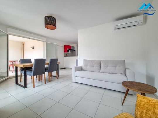 Location Appartement 2 pièces 51m² MARSEILLE 8ème - Photo 1