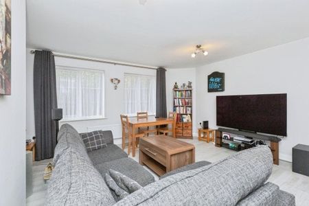 Austwick Close, Leicester, LE4 - Photo 2