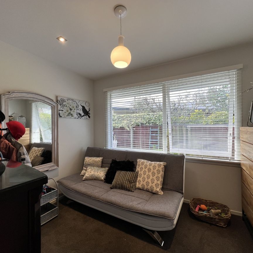 2/46 Thornycroft St, Fendalton - Photo 1