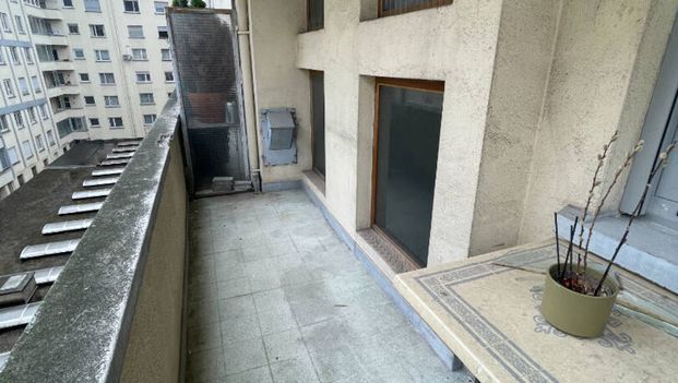 A LOUER - SPACIEUX APPARTEMENT 2 PIECES - AVENUE DE LA PAIX - STRASBOURG - Photo 1