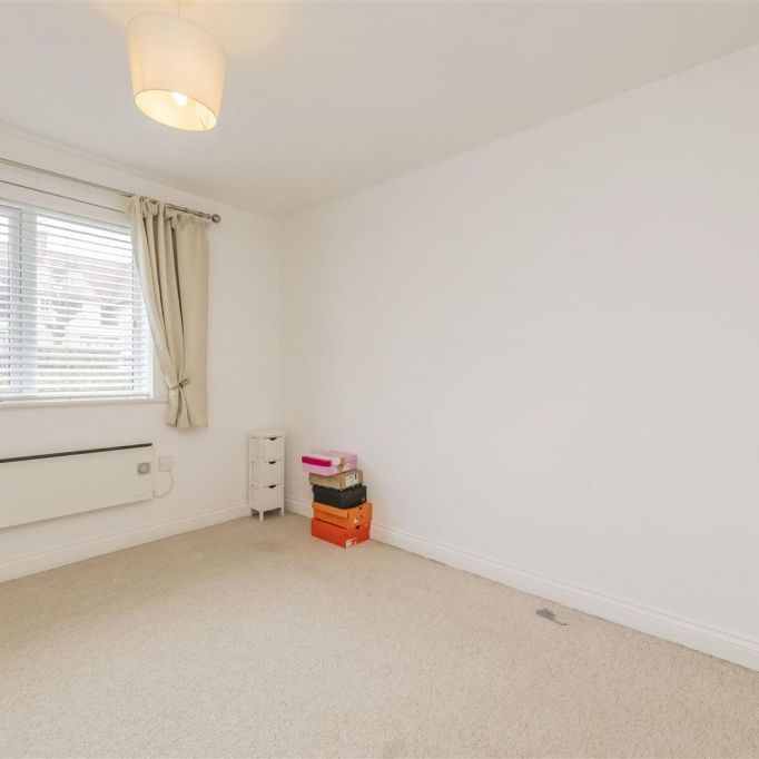 1 bed Flat To Let - Photo 1