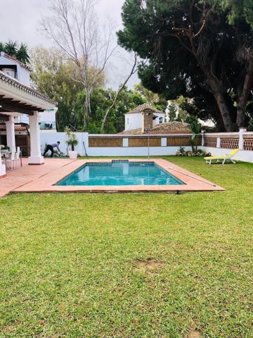 Alquiler de casa o chalet independiente en Avenida Vistamar, 14 b - Foto 5