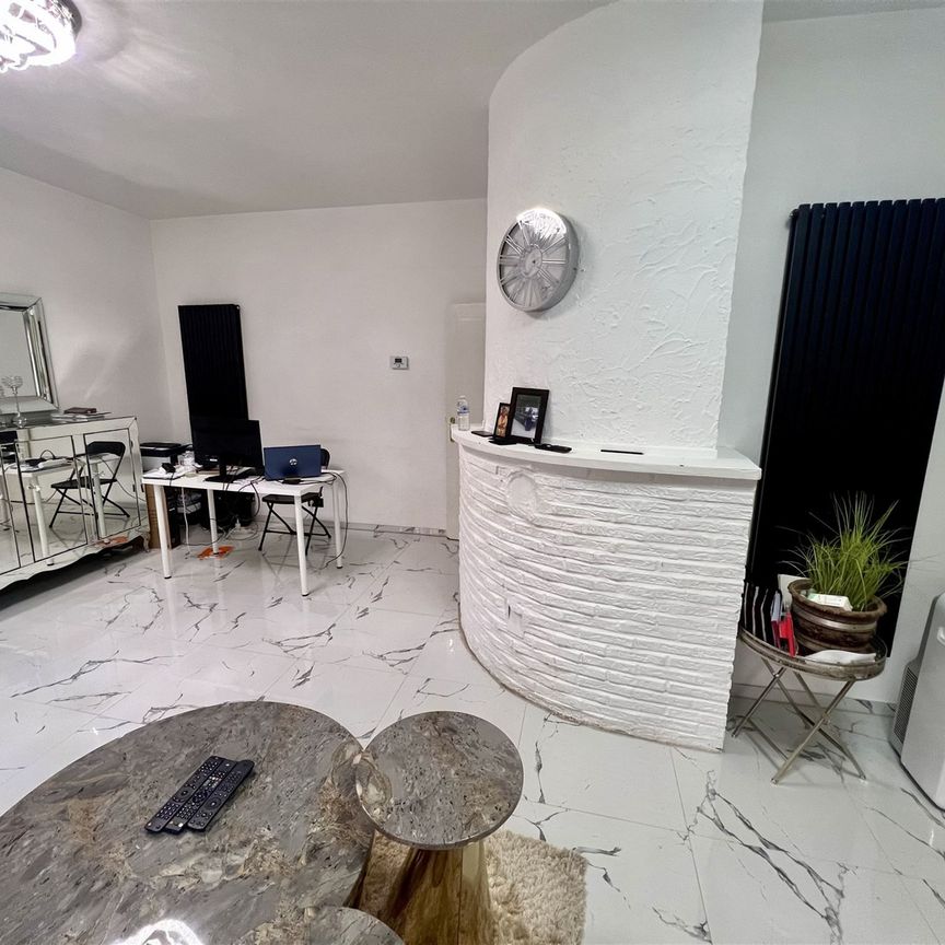 woning met 5 slpk en tuin te huur - Photo 1