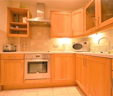 1 bedroom apartment to rent - Photo 4