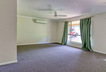 Beautiful 3 Bedroom Goonellabah Home - Photo 2