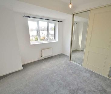 Parkstone, BH12 - Photo 4