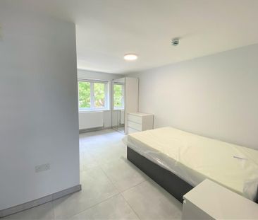 House share to rent - Photo 1