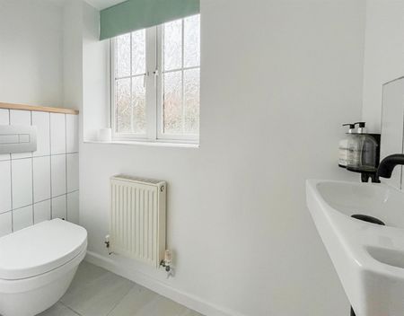 Carvel Court, St. Leonards, TN38 8EX - Photo 5