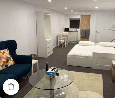 Oakleigh South - Photo 3