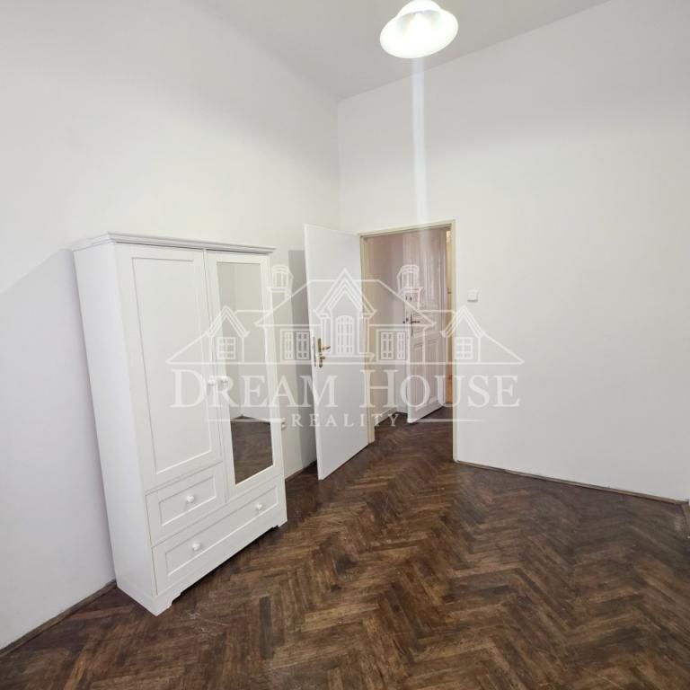 Pronájem bytu 3+1 81 m2 - Photo 1