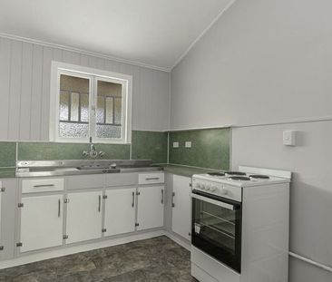 3/135 Bundock Street, Belgian Gardens - Photo 4