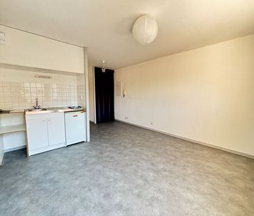 Location Appartement 1 pièce 21m² - Photo 2