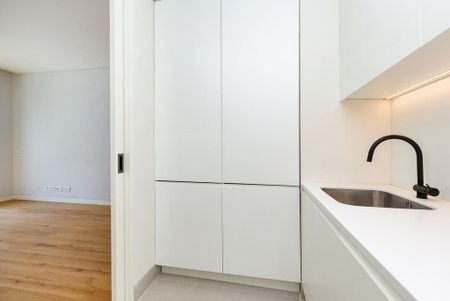 2 room luxury Flat for rent in Lisbon - Photo 2