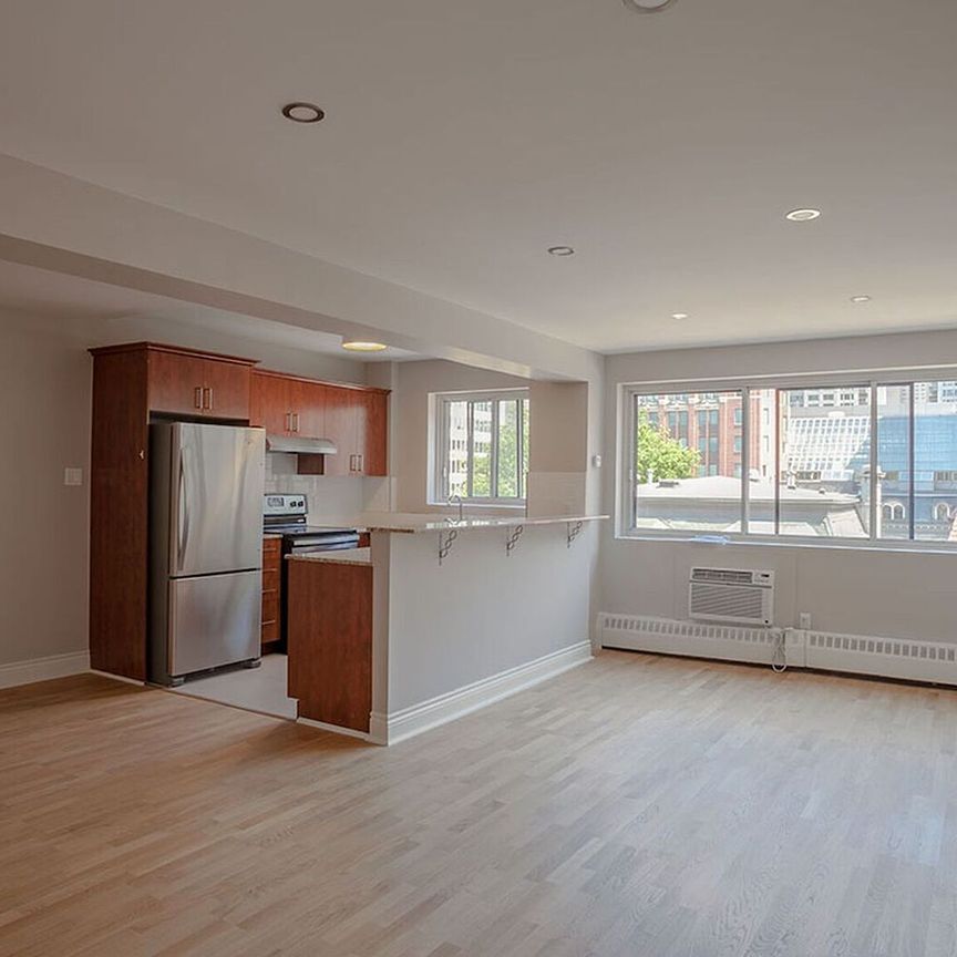 3421 Rue Drummond - Photo 1