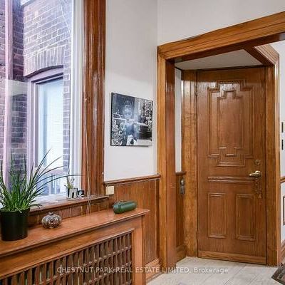 CHARMING 1 BED MAIN LELVEL LITTLE ITALY - Photo 4