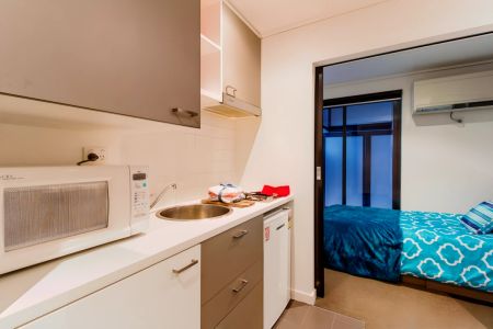 Standard Studio - Photo 3