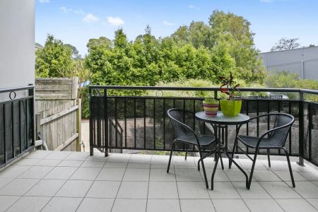 Spacious One-Bedroom - Photo 3