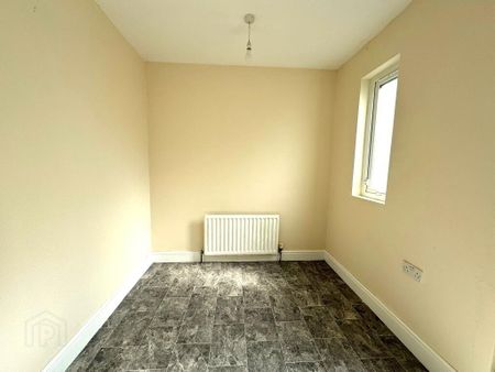 100 Ellis Street, Carrickfergus, BT38 8AZ - Photo 5