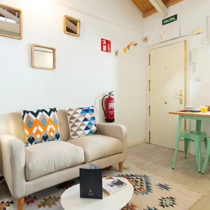 Piso de alquiler en Calle del Mesón de Paredes, Embajadores - Lavapiés - Foto 1