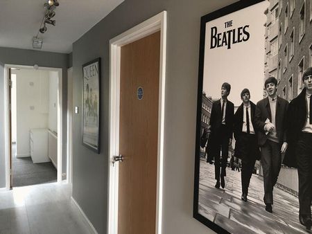 1 bedroom in a house share to rent - Photo 4