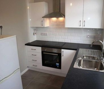 11 West Circular Road, Ballygomartin, Belfast, BT13 3QA - Photo 5