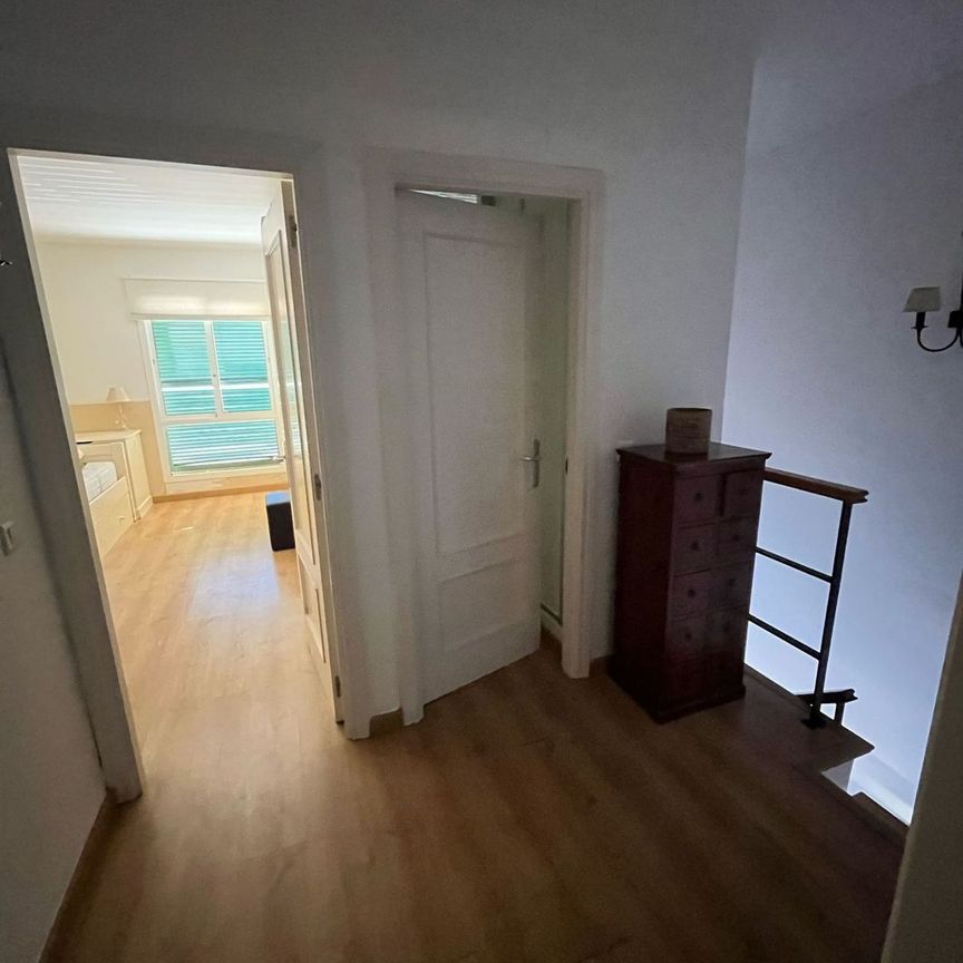 Alquiler de chalet adosado en Calle Costa del Sol - Photo 1