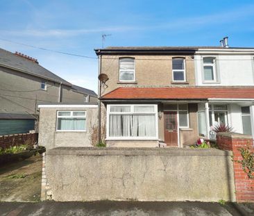 New Road, PORTHCAWL - Photo 1