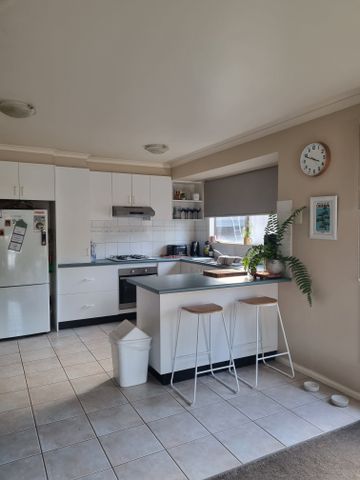Greensborough - Photo 4