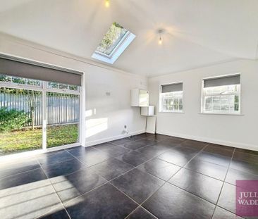 4 bedroom detached house to rent - Photo 4