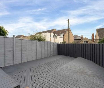 East Street, Stamford, PE9 - Photo 2