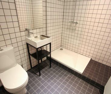 6 bedroom flat to rent - Photo 3