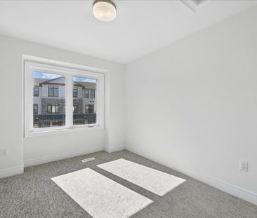 For Lease - 2184 Postmaster Drive Unit# 13, Oakville, Ontario - Photo 3