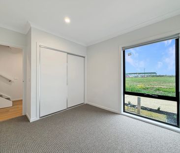 Apply Now! - Photo 2