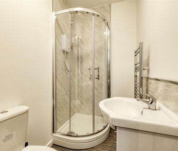 1 Beds - House share - - Photo 6