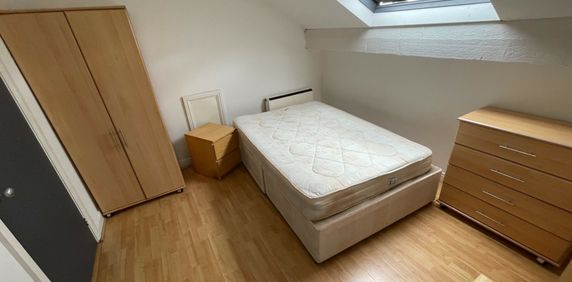 Woodsley Road - Photo 2