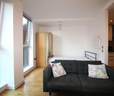Studio to rent - Photo 5