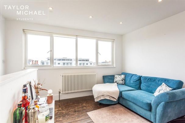 4 bedroom maisonette to rent - Photo 1