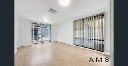 Renovated family home in Prime Location ! - Photo 3