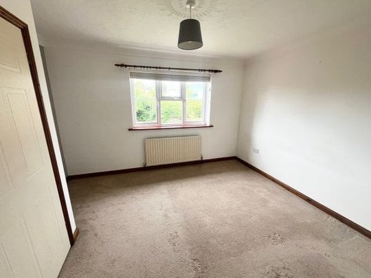 Thomas Hardy Close, Sturminster Newton - Photo 1