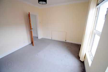 70 Greenore Street, BT68NF, Belfast - Photo 5