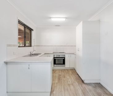 33 Ceduna Street, Loganholme QLD 4129 - House For Rent | Domain - Photo 5