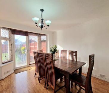 3 bedroom semi-detached house to rent - Photo 2