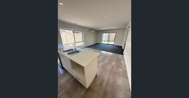 Stylish Family Home in Epping - Perfect for Modern Living - Photo 1