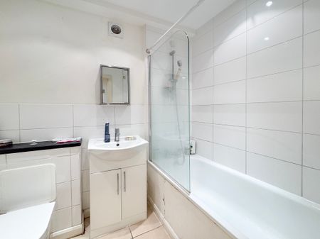 Euston Road, NW1, London - Photo 4