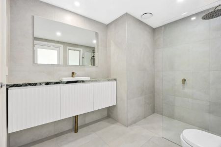 Thoughtfully Renovated Duplex in Leafy Davidson - Utilities Included - Photo 4